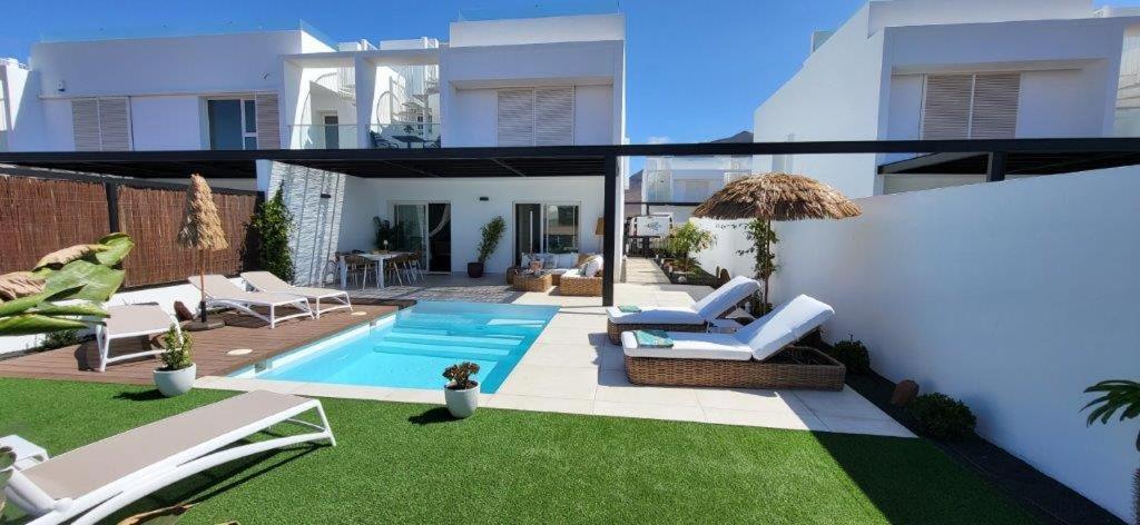 Serena Holiday Homes By Livvo Playa Blanca  Esterno foto