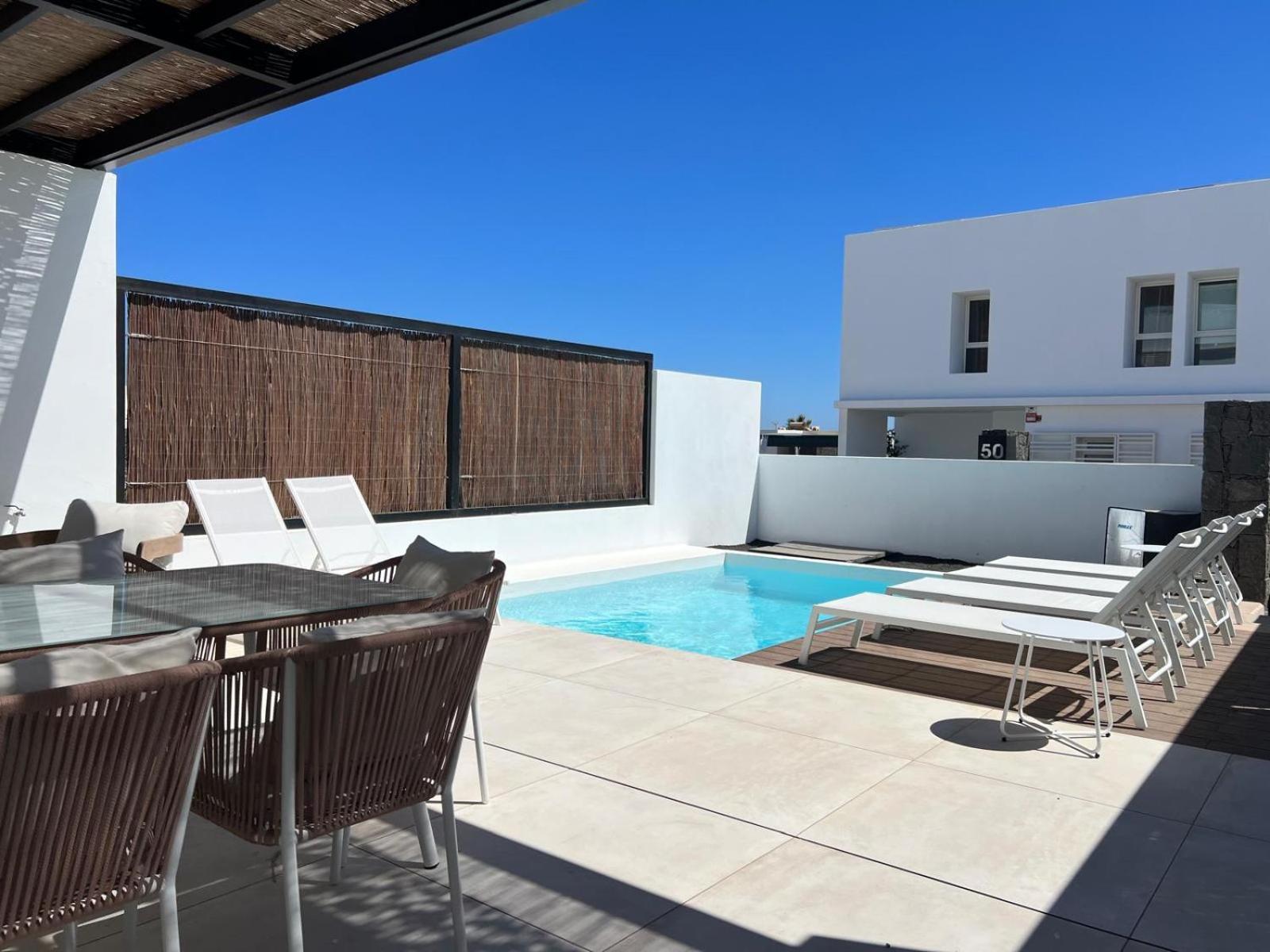 Serena Holiday Homes By Livvo Playa Blanca  Esterno foto