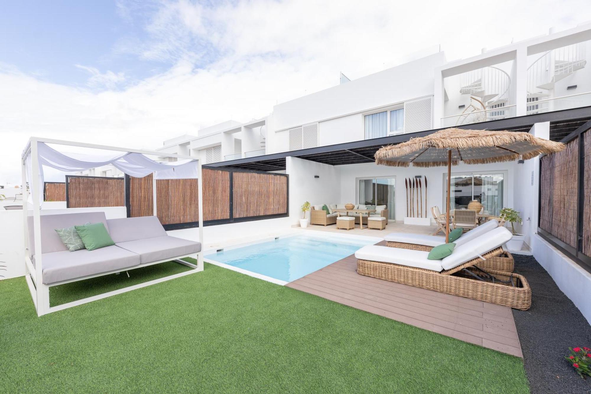 Serena Holiday Homes By Livvo Playa Blanca  Esterno foto