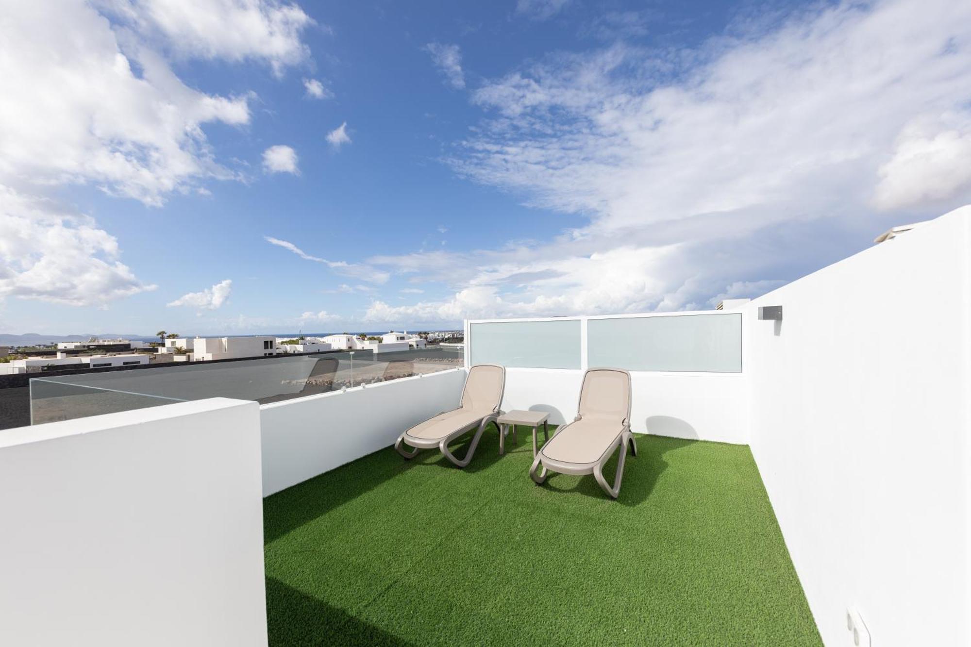 Serena Holiday Homes By Livvo Playa Blanca  Esterno foto
